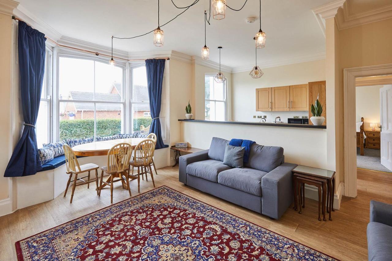 Ferienwohnung Ground Floor At The Old Vicarage Scarborough Exterior foto